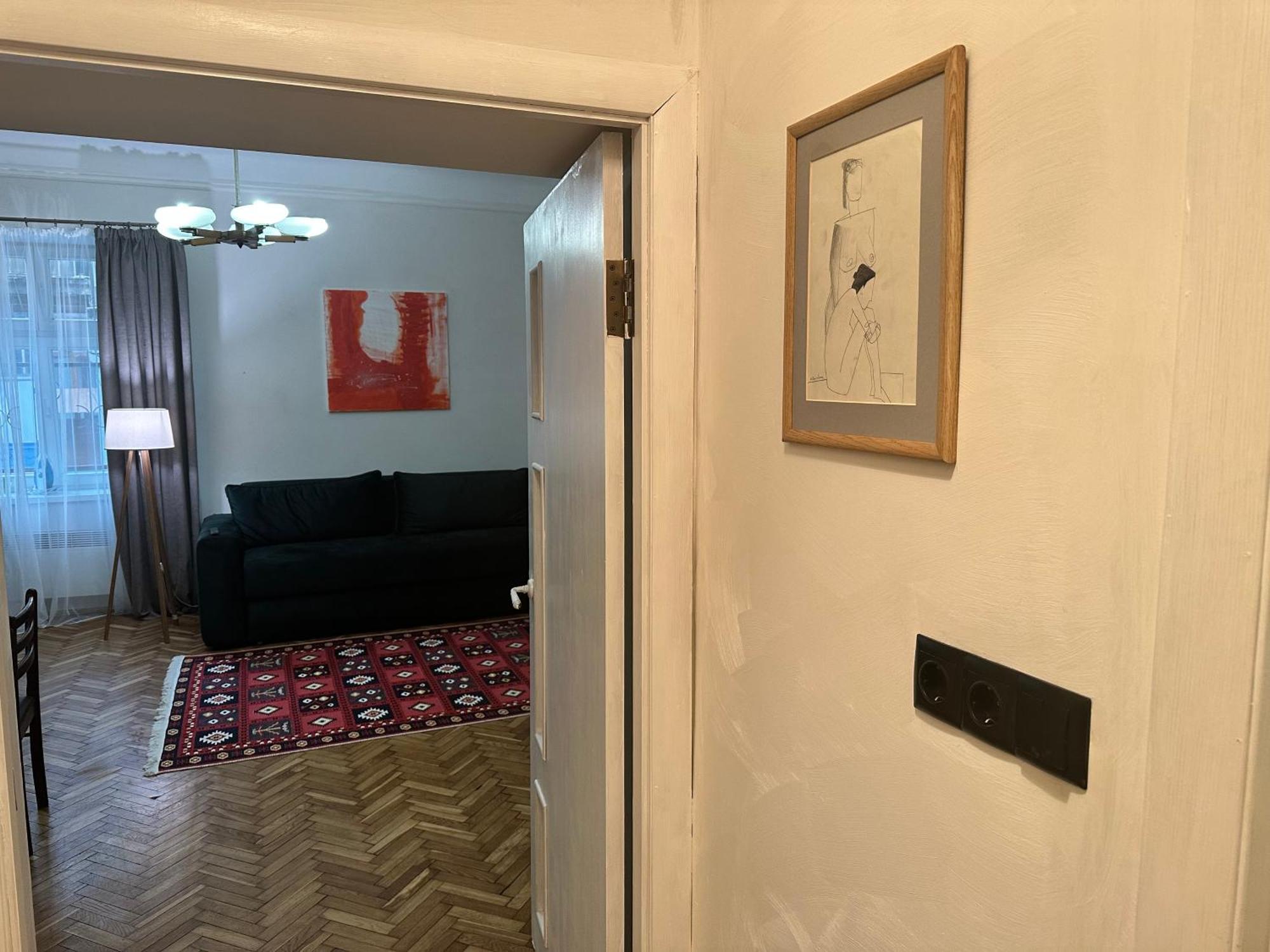 Art Apartment On Kylisha Str ลวีฟ ภายนอก รูปภาพ