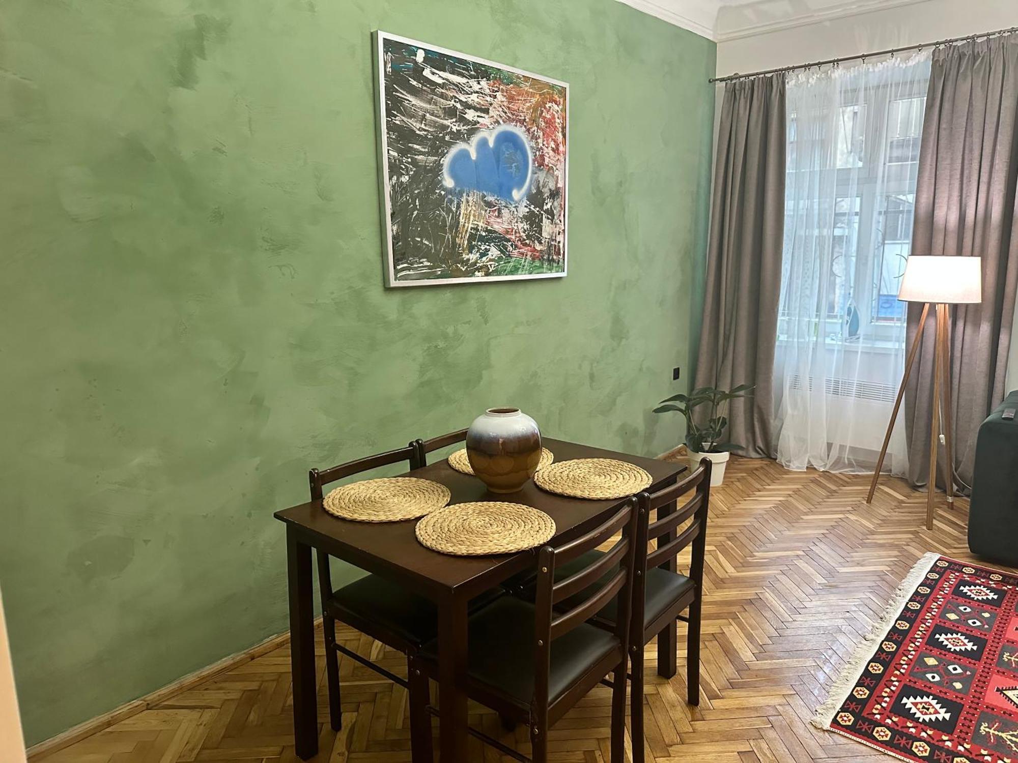 Art Apartment On Kylisha Str ลวีฟ ภายนอก รูปภาพ